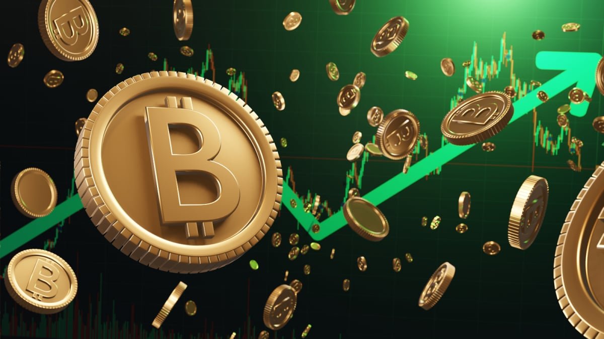 Bitcoin Hits Fresh All-Time High, Crosses $124,000 Amid US Rate Cut Expectations | Cryptocurrency News