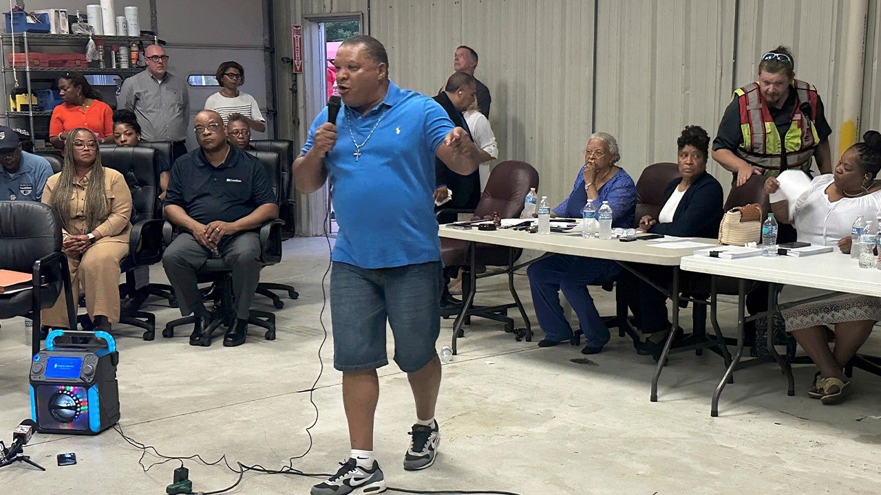 Tennessee town approves former prison conversion to migrant facility